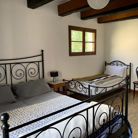 Spacious Apartment In A Charming, Tranquil Village Saint-Vincent-Rive-d'Olt Экстерьер фото